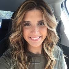 Kelly Theobald's Instagram, Twitter & Facebook