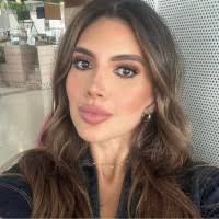 300+ perfiles de «Ana Bueno»