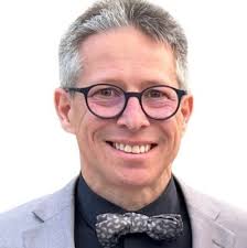 Connaissez-vous l'expression: " Donner au suivant"