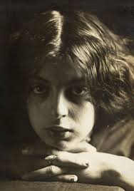 April 2022Art Blart _ art and cultural memory archive