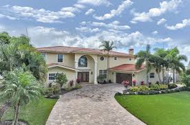 Vrbo Com 502597 Waterfront Dolphin Watch Grand Luxury St Pete Beach W Central Florida Gulf Coast Fl Vacations Vacation Rental House Rental