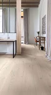 How To Find The Bedroom Flooring Of Your Dreams House Flooring Bedroom Flooring Floor Design