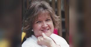 Lynn Atchley's Instagram, Twitter & Facebook