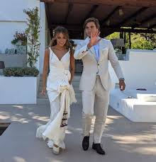 Descubre cómo puede ser tu boda. El Empresario De Moda Alvaro Sasiambarrena E Ines Anoz Celebran Su Boda En Ibiza Noudiari Es