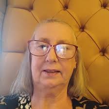 🤍Start shopping small for holiday gifts with me!🤍 🎀 •CUSTOM• Knot  Bracelets & Pencil Earrings ✏️ 🔥ONLY $8 EACH • $1 off every 2 items 🔥 🤞  ✨PLEASE PLEASE HELP ME GET