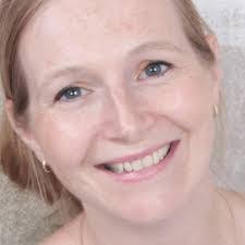 Ellen Janssen's Instagram, Twitter & Facebook