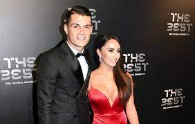 Hence, she did not manage to work professionally. Die Frau Von Nati Star Xhaka Ist Die Einflussreichste Blick
