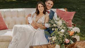 Florists and event designers are using brightly colored spray paints to amp up otherwise ordinary blooms and arrangements, giving them an added burst of whimsy and flair. Pop Up Weddings Popular Choice During Covid 19