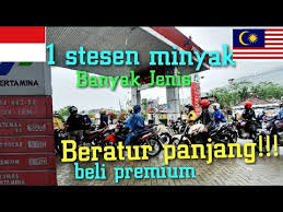 Karena letak indonesia dengan malaysia tidak terlalu jauh, maka perbedaan waktunya pun tidak terpaut jauh bahkan ada yang sama. Bedanya Stesen Minyak Malaysia Dan Indonesia Youtube