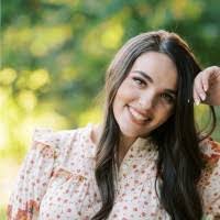 Lauren Eldridge's Instagram, Twitter & Facebook