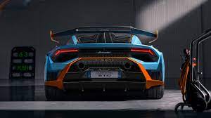 To achieve this meant using existing mounting locations, not making any holes, and fabricating trim panels that had a factory appearance. Lamborghini Huracan Rennwagen Erobert Mit 640 Ps Die Strasse Auto Und Technik Gq