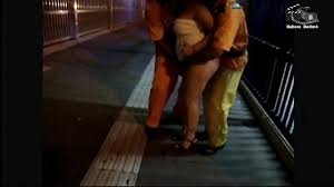 Fucking with strangers on the streets of the city. - XNXX.COM