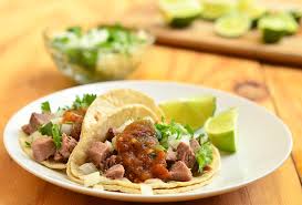 Blackening the fish gives these fish tacos so much flavor yet keeps them light and tasting fresh! Tacos De Lengua Onion Rings Things