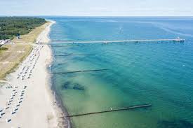 Bei uns schnuppern sie die gesunde seeluft sozusagen in erster reihe, nach wenigen metern fußweg sind sie am strand oder auf der seebrücke. Sommer 2018 Jahrhundertsommer In Sicht I Love Graal Muritz