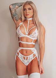 Christina Savoy - Free nude pics, galleries & more at Babepedia