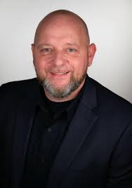 Who services pneumatic systems in the St. Louis MO area?