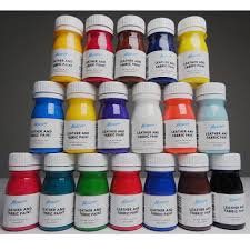 Media ini lebih sering digunakan untuk melukis dengan cat perbedaan jenis kain diatas ada pada serat kain dan ketebalan kain. Cat Sepatu Cat Kanvas Cat Kain Cat Kulit Cat Sol Sepatu Cat Lukis Jaket Sepatu Moscow Not Angelus Shopee Indonesia