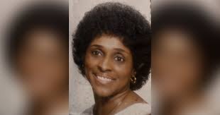 Obituary for Gloria Inez (Dodds) Wallace