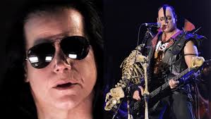 After leaving the misfits in 1983, danzig finally reunited with only and doyle in 2016 for a pair of shows at riot fest in chicago and denver. Misfits Reunion Shows Mit Glenn Danzig Im September Angekundigt
