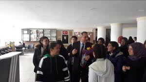 7 neden elmalı fen lisesi… ve ev yemekleri * 3 yılda %100 doluluk oranı * 160 kişilik kapasite 2015 yılında denetimler sonucunda antalya i̇l'inin en temiz pansiyonu seçilmiş ödüllendirilmiştir. Elmali Fen Lisesi Ogrenci Seminerleri