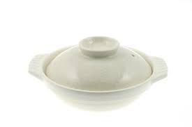 The food will bubble and stay. Clay Pot Donabe Japanese Cooking Recipes Ingredients Cookware