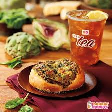 Dunkin Donuts Supreme Spinache And Artichoke Bagel Paired With An Iced Tea Best Bagels Food Good Food