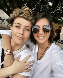 José Ron compartió una foto con el elenco de Código Postal