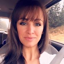 Sarah Boeve's Instagram, Twitter & Facebook