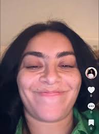 charli attempting to get george to do the apple dance : r/charlixcx