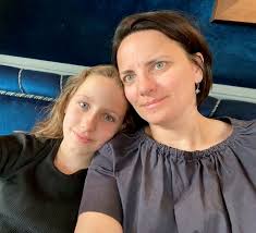 How mothers shape their daughters' careers