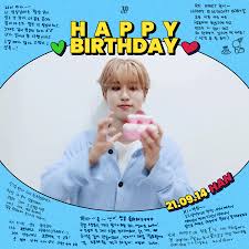목욕탕이나 물놀이 시설에가면 신발이나 옷을 라커룸에 가서 보관을 해야 겠죠? Jyp Beyond Live Stray Kids Unlock Go Live In Life Moving Poster Seungmin Ver Facebook