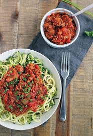 Zucchini Spaghetti With Beef Bolognese Vegetable Recipes Beef Recipes Food Recipes