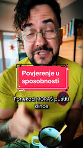 Zašto ponekad ne pomoći klincu i pustit’ ga da se pomuči? Pružanjem  nepotrebne pomoći stvaraš ovisnika o sebi i zapravo šalješ djetetu poruku  da je nesposobno. Kad uspiješ u tim situacijama iskulirat ...