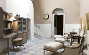 Antico albergo terme lucca, borgo castello'a arabayla 5 dakikalık mesafededir; Terme Bagni Di Lucca Montecatini Benessere
