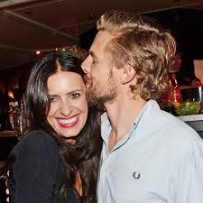 See more of klaas heufer umlauf fanseite on facebook. Klaas Heufer Umlauf Zeigt Freundin Doris Golpashin Bei Filmpremiere