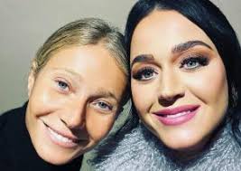 Ibunda Bersyukur Katy Perry Cerai dari Russell Brand : Okezone Celebrity