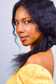 Queendom Come" Chapter 1