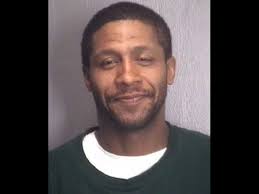 Man captured after fleeing from reported shoplifting, trying to get in cars