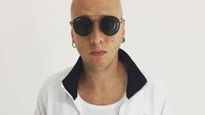 Sarebbe il musicista e produttore musicale daniele dezi. Ecco Il Fidanzato Di Gaia Gozzi Chi E Lavoro E Vita Privata Di Daniele Dezi