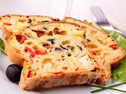 Cake Aux Poivrons Feta Et Olives Au Thermomix Recette En 2020 Cake Poivrons Recette Alimentation