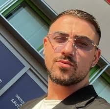 Michael Milani's Instagram, Twitter & Facebook