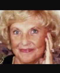 Ruth Rainer's Instagram, Twitter & Facebook