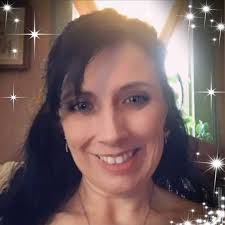 Jennifer James (@jennifersshow)