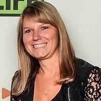 Tina Mays's Instagram, Twitter & Facebook