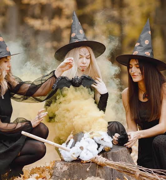 84 Creative Halloween Costumes for Women - PureWow