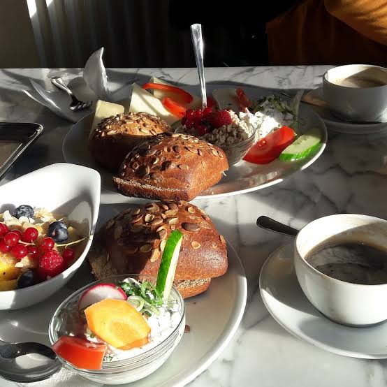 CAFE CRUMBLE, Frankfurt - Bockenheim - Restaurant Reviews, Photos & Phone Number - Tripadvisor