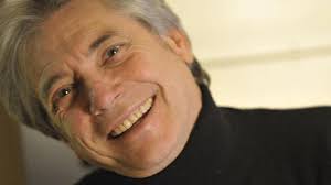 Nino D'Angelo pubblica una foto in compagnia del figlio Toni: chi è e che  cosa fa