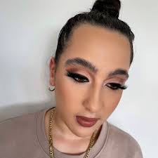 Michelle Majuru Makeup