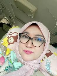 7 Potret Ricca Rachim, Istri Rhoma Irama yang Awet Muda di Usia 63 Tahun