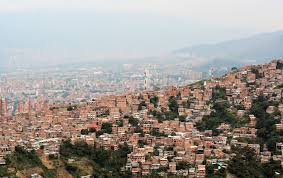 El youtuber mexicano estuvo en colombia estos días e incluyó una visita a la capital antioqueña en su itinerario. De Pablo Escobar Al Nobel De Las Ciudades Asi Ha Escapado Medellin De La Violencia